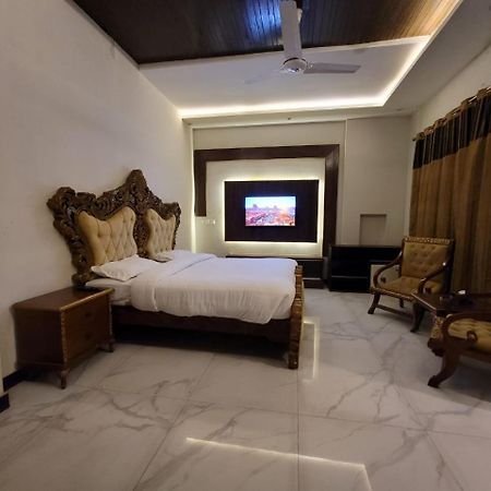 Palm Tree Hotel Lahor Dış mekan fotoğraf