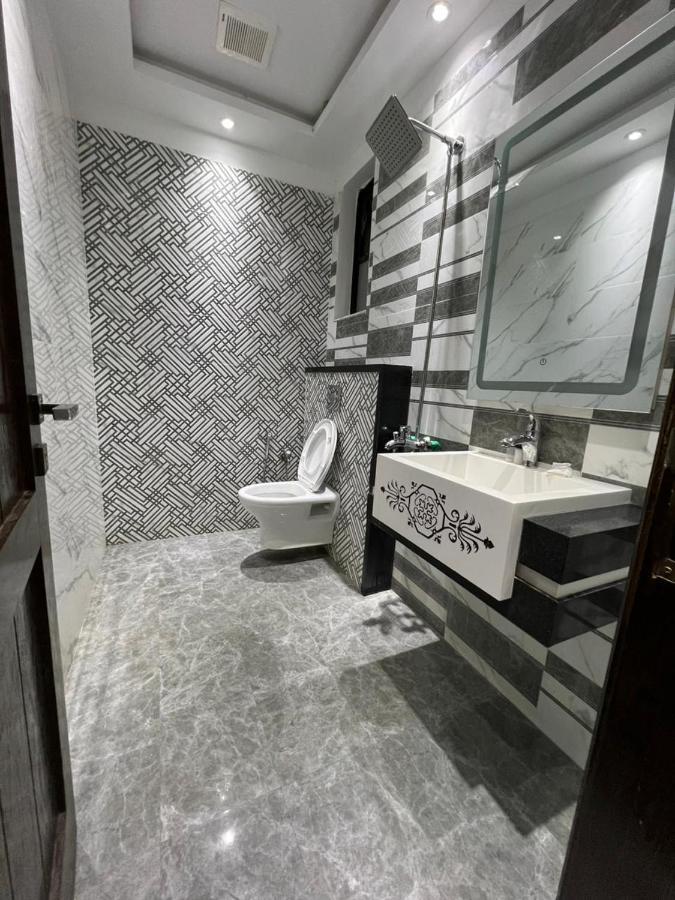 Palm Tree Hotel Lahor Dış mekan fotoğraf